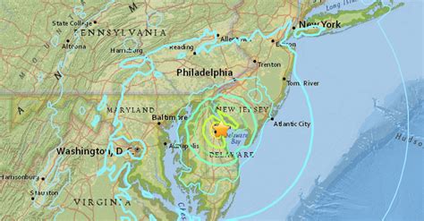 Earthquake shakes U.S. East Coast .